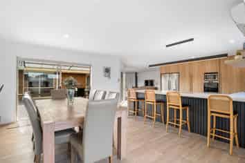 6 Madeira Close, Papamoa