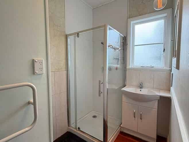 53 Waiohua Road, Greenlane