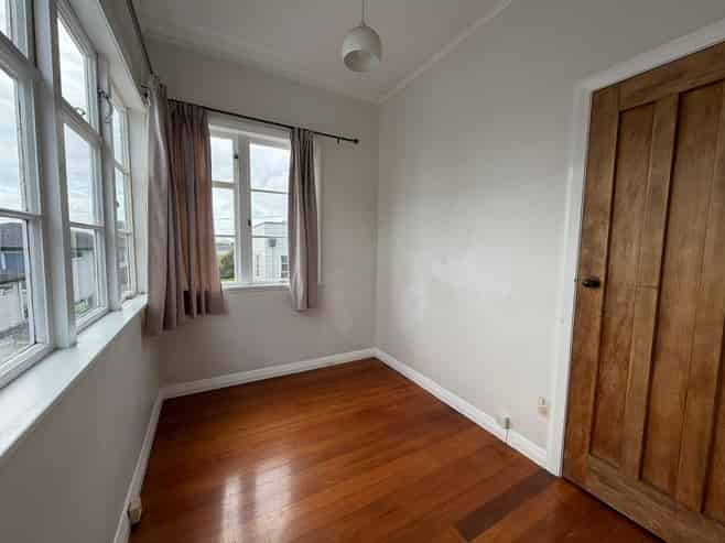 53 Waiohua Road, Greenlane