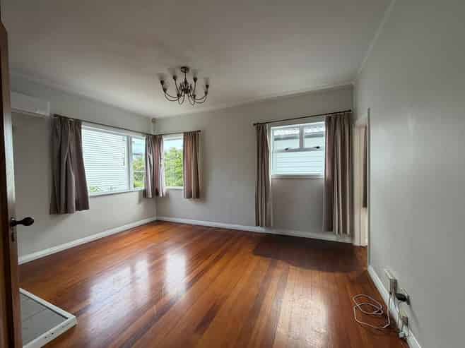 53 Waiohua Road, Greenlane