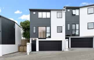 19/69 Target Road, Totara Vale