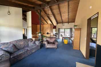 24 Nicholas Ave (Front House), Whitianga