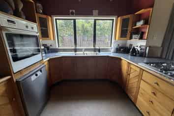 24 Nicholas Ave (Front House), Whitianga