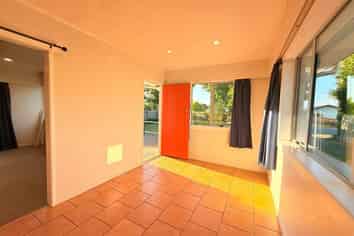 Hawkes Bay - Address withheld