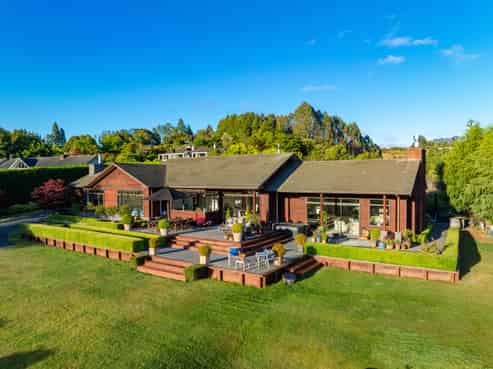 48 Blue Ridge Drive, Acacia Bay