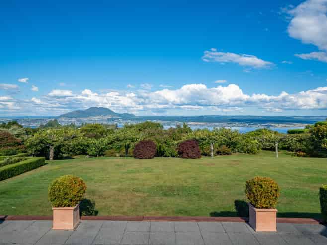 48 Blue Ridge Drive, Acacia Bay