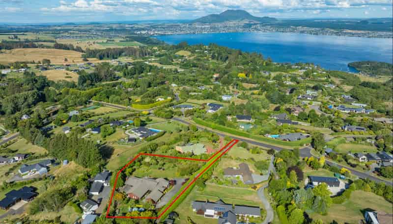 48 Blue Ridge Drive, Acacia Bay