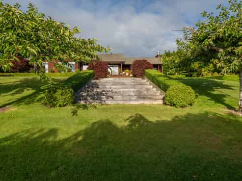 48 Blue Ridge Drive, Acacia Bay