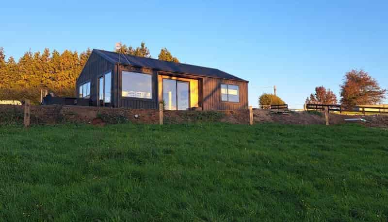 81 Jury Road, Ngahinapouri