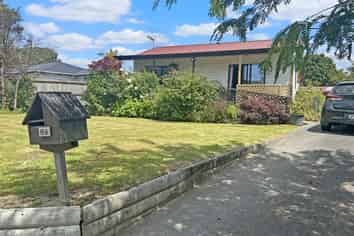 8A Paterson Street, Pahiatua