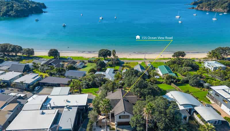 155 Ocean View Road, Oneroa