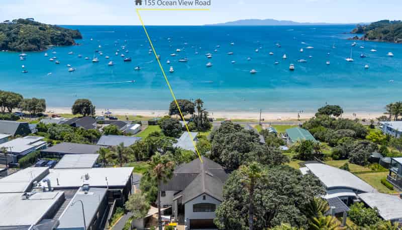 155 Ocean View Road, Oneroa