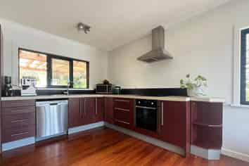 11 Kiteone Road, Parua Bay