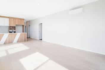 140 Kahui Parade, Karaka