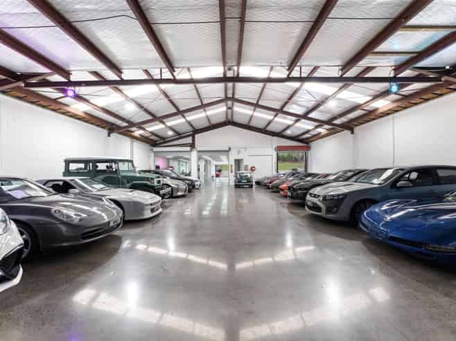 CBRE | Motivated Landlord - Penrose Best Warehouse/Showroom