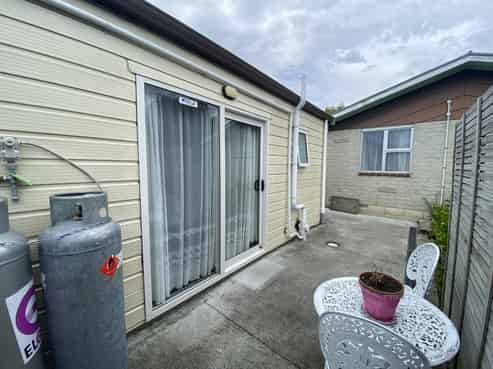 Hawkes Bay - Address withheld