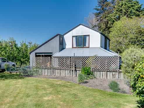 a/230 St Georges Rd, Havelock North