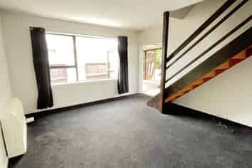 10 Oakhurst Place, Russley