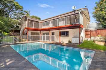 8 Deodar Place, Totara Heights