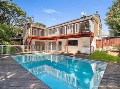 8 Deodar Place, Totara Heights