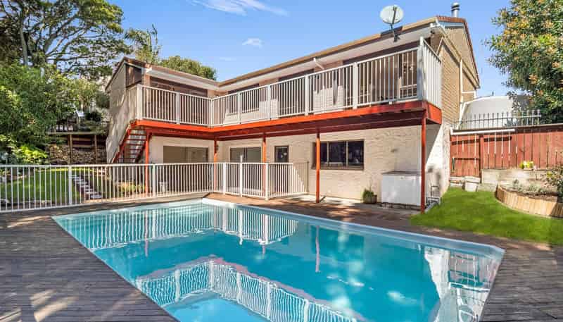 8 Deodar Place, Totara Heights