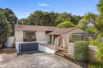 8 Deodar Place, Totara Heights