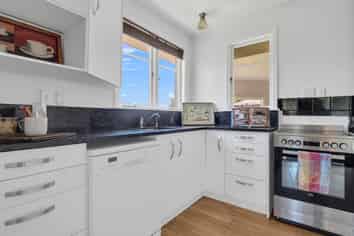 14 Bracken Street, Leamington