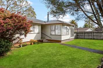 77 Chilcott Road, Henderson