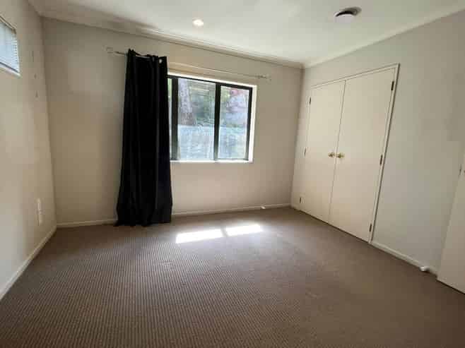 7B Saralee Drive, Manurewa