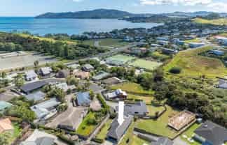 14 Protea Drive, Cable Bay