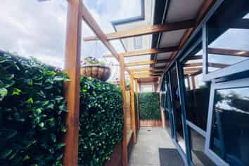 2 Meharg Place, Albany