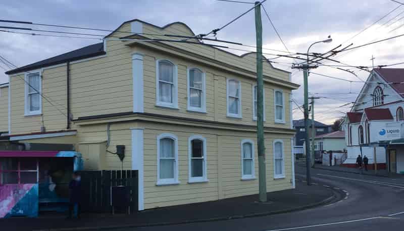 Flat 2/218 Rintoul Street, Berhampore