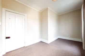 Flat 2/218 Rintoul Street, Berhampore