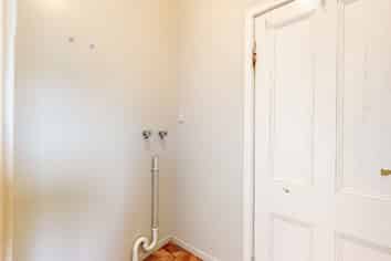 Flat 2/218 Rintoul Street, Berhampore