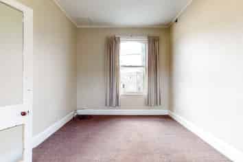 Flat 2/218 Rintoul Street, Berhampore