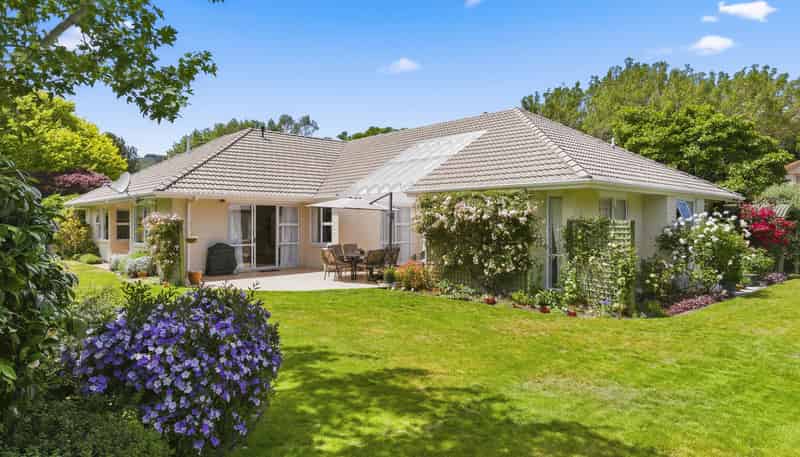 9 Maple Lane, Waikanae