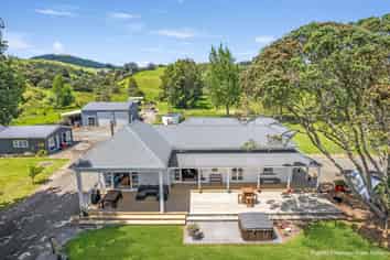 14 Kaipara Hills Road, Kaipara Flats