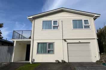 30 Fitzpatrick Street, Newlands