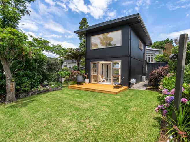 8A  Quest Terrace, Mount Roskill
