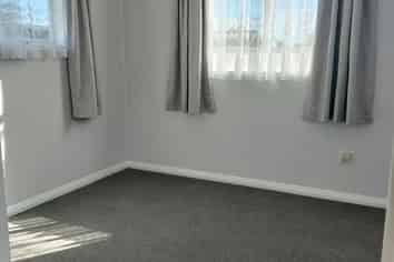 143 Bartholomew Road, Levin