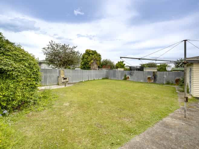 12 Trevelyan Street, Onekawa