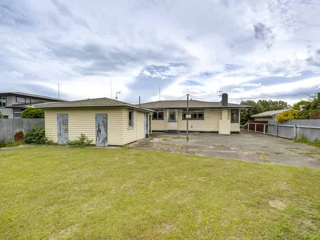 12 Trevelyan Street, Onekawa