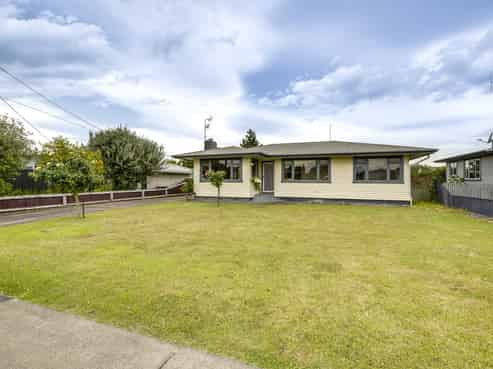 12 Trevelyan Street, Onekawa