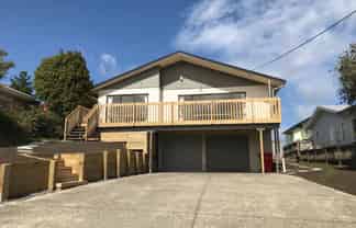 750 East Coast Rd, Browns Bay
