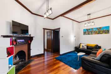 24 Peach Parade, Remuera