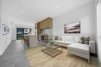 22B Tui Crescent, Manurewa