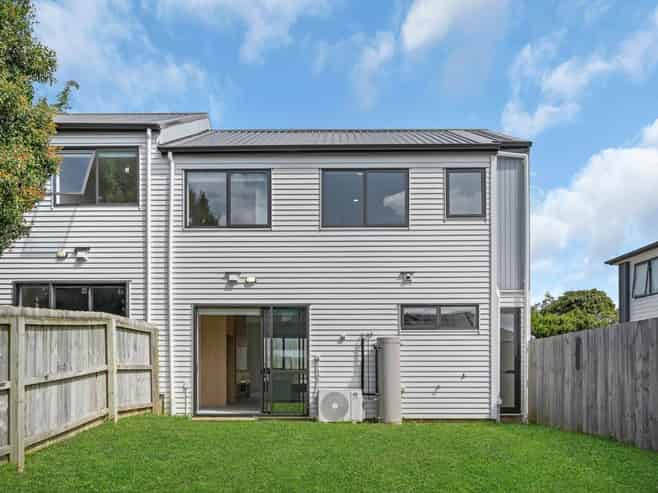 22B Tui Crescent, Manurewa