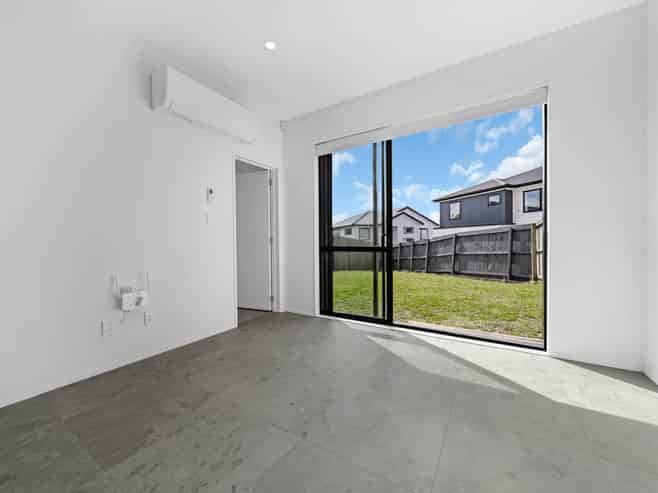 22B Tui Crescent, Manurewa
