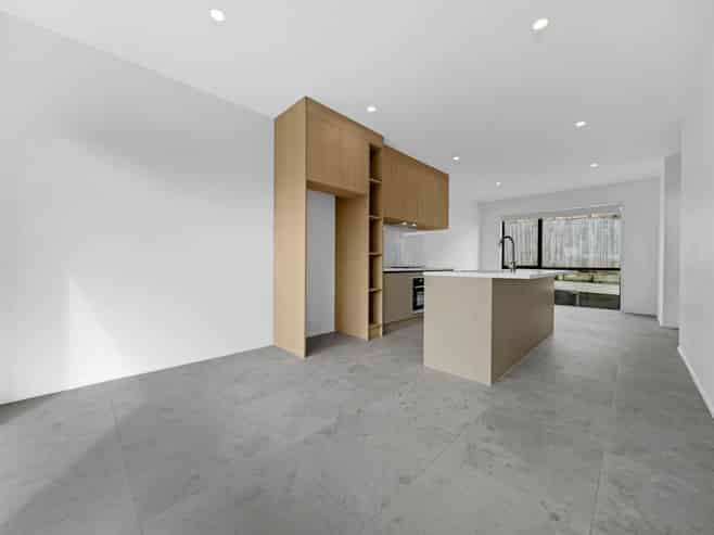 22B Tui Crescent, Manurewa