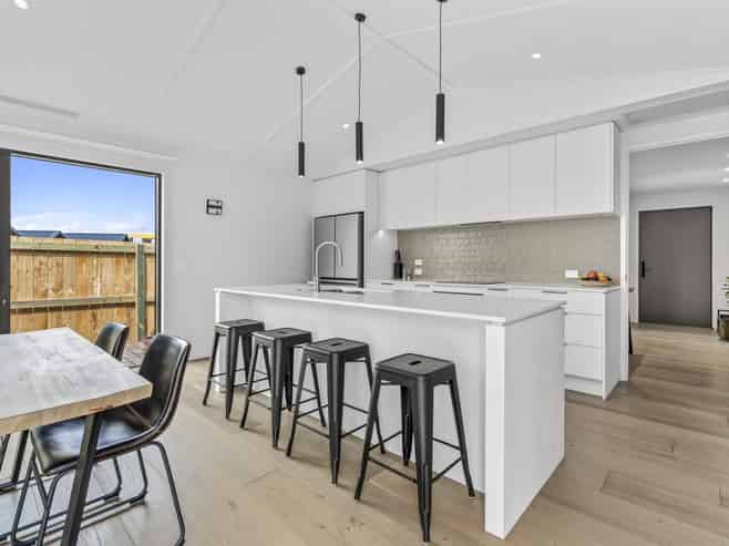 7 Onyx Street, Wanaka